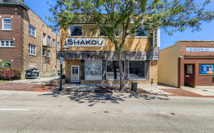 Pictures of Retail property located at 312 W Main St, St. Charles, IL 60174 for sales - image #1
