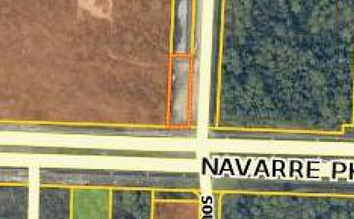 Pictures of Land property located at 7100 Navarre Pkwy, Navarre, FL 32566 for sales - image #1
