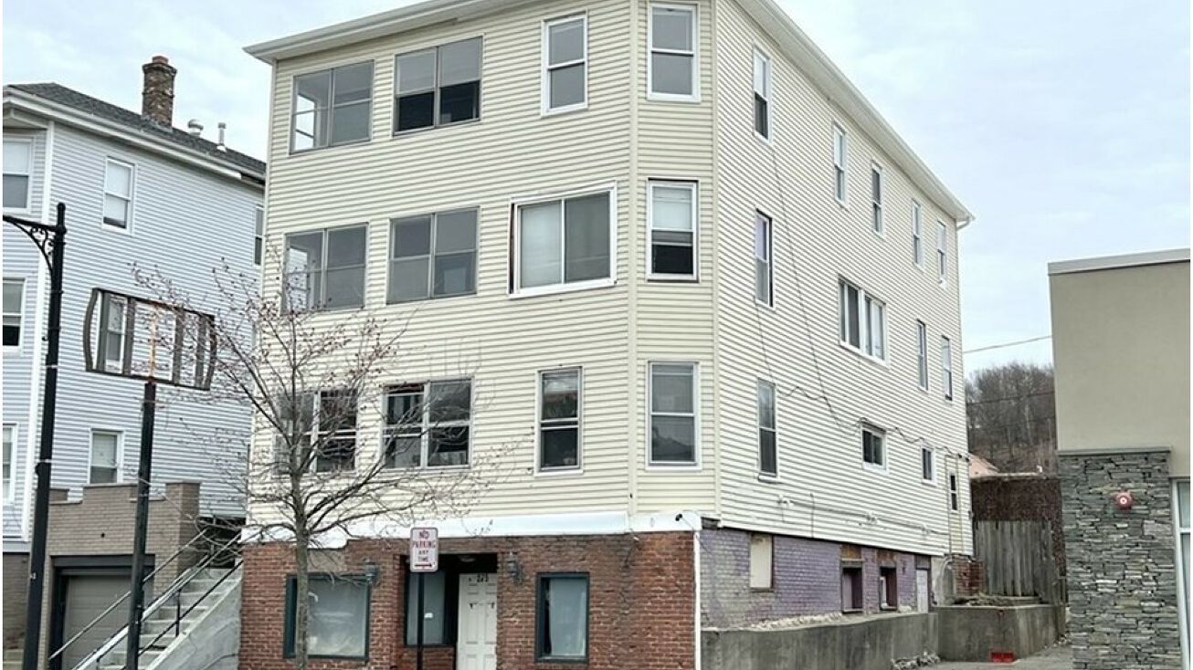 275 Shrewsbury St, Worcester, MA 01604