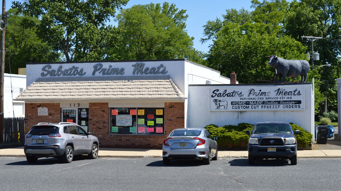 113 Leonardville Rd, Middletown Township, NJ 07718