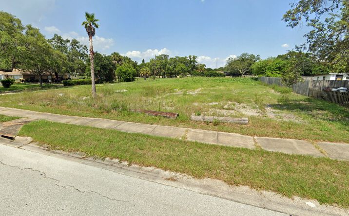 Pictures of Land property located at 13199 116th Ln, Largo, FL 33778 for sales - image #1