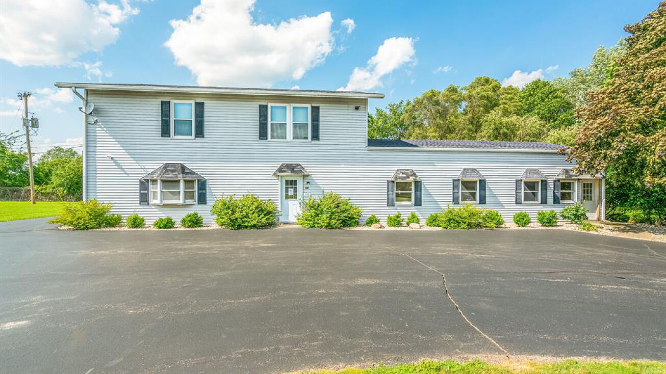 503 E. Russell Rd, Tecumseh, MI 49286 Office Property for Sale 503