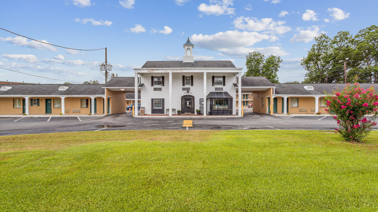 2 Broad St, Sumter, SC 29150