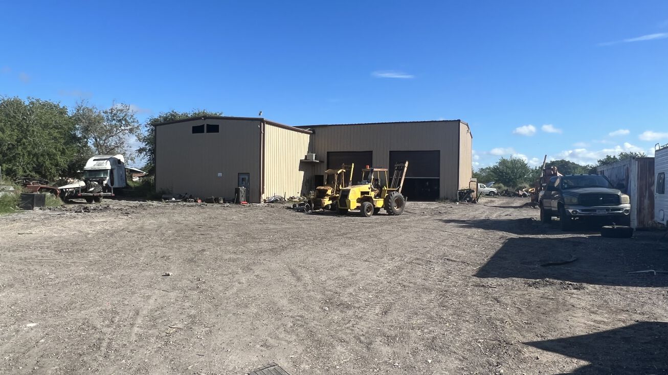 16026 Northwest Blvd, Robstown, TX 78380