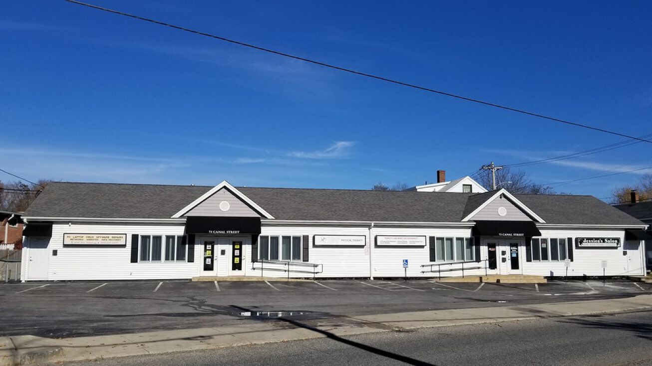 73 Canal St, Millbury, MA 01527