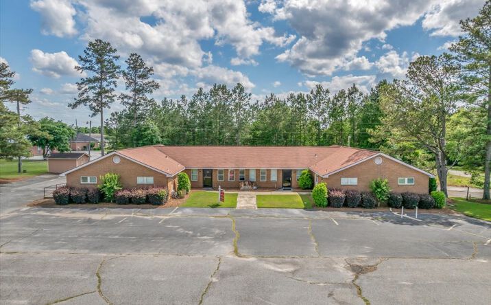 Pictures of Office property located at 818 Professional Center Dr, Eastman, GA 31023 for sales - image #1