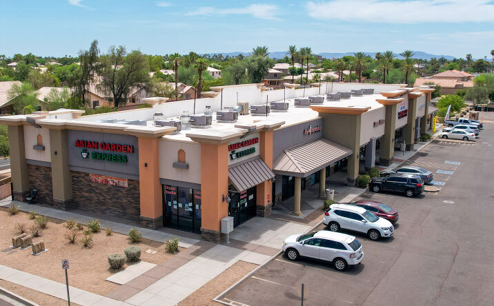 Pictures of Retail property located at 7800 N 55th Ave, Glendale, AZ 85301 for comps - image #1