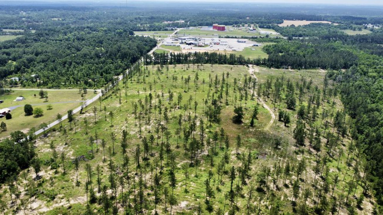 County Road 64 A, Robertsdale, AL 36567