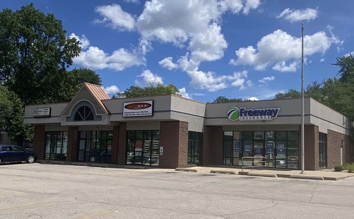 Pictures of Office property located at 2014 Knoxville Ave, Peoria, IL 61603 for sales - image #1