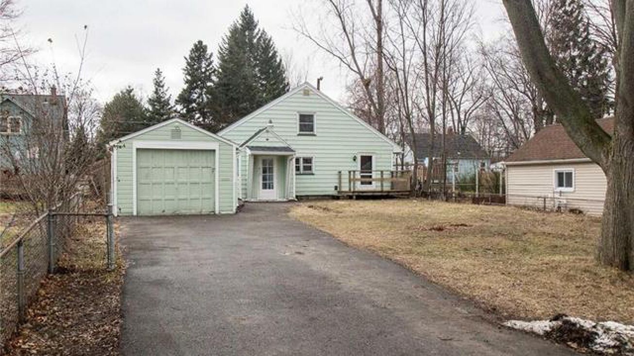 88 Fielding Rd, Rochester, NY 14626