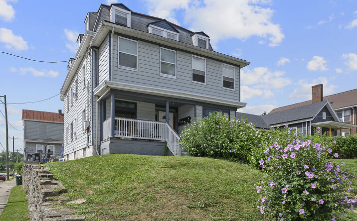 Pictures of Multifamily property located at 2043 Hewitt Ave, Cincinnati, OH 45207 for comps - image #1