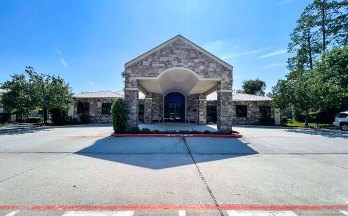 Pictures of Office property located at 819 Crossbridge Dr, Spring, TX 77373 for sales - image #1
