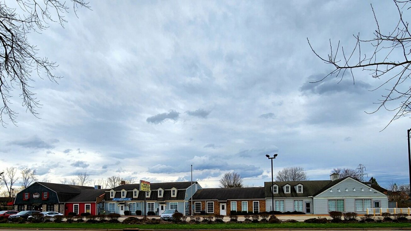 1821 Merriman Rd, Akron, OH 44313