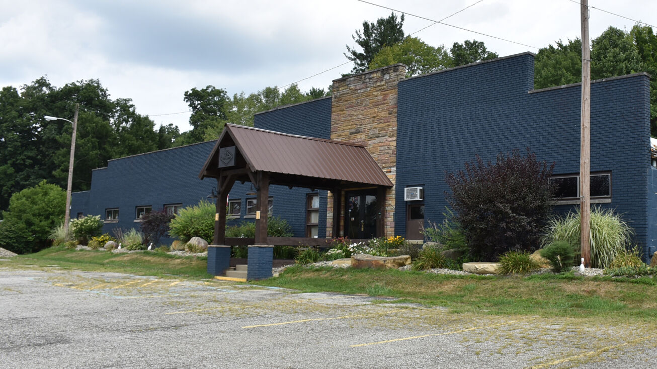 11712 Hydetown Rd, Titusville, PA 16354