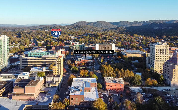 Pictures of Mixed Use, Office, Retail property located at 124 College St, Asheville, NC 28801 for sales - image #1