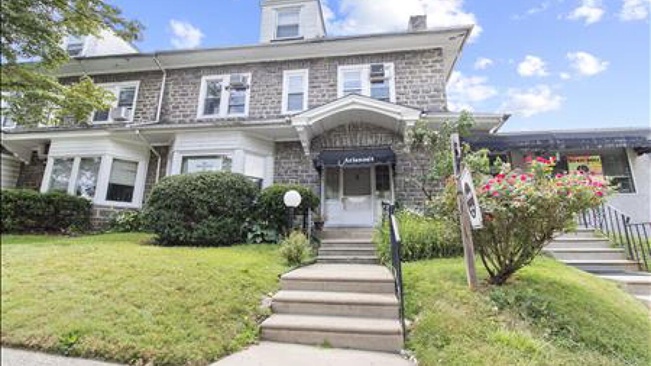7850 Montgomery Ave, Elkins Park, PA 19027