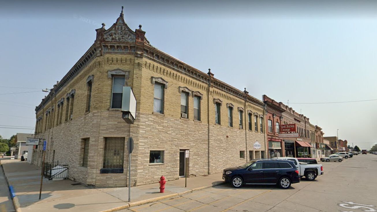 610 Front St, Casselton, ND 58012 Retail Property for Sale The