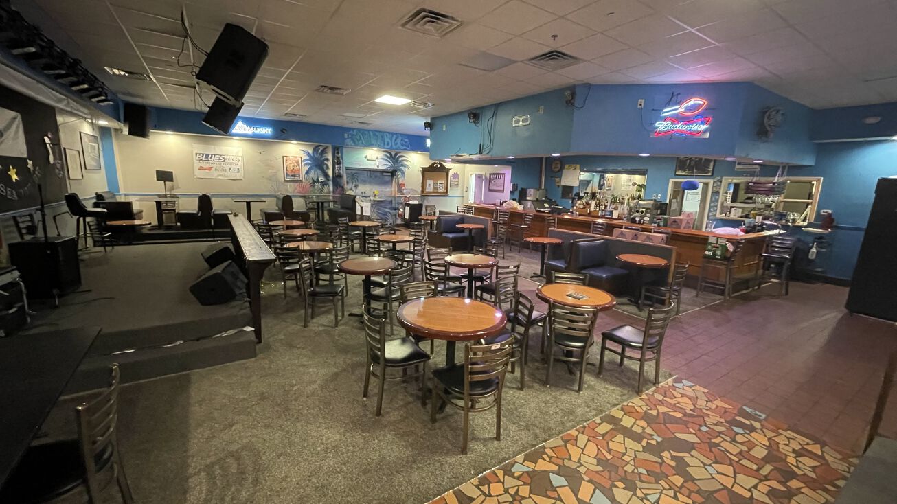 1100 Gulf Beach Hwy, Pensacola, FL 32507