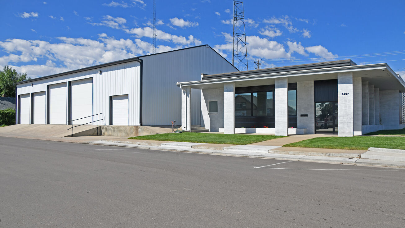 1477 Main St, Strasburg, CO 80136 Office Property for Sale Strasburg Office & Shop
