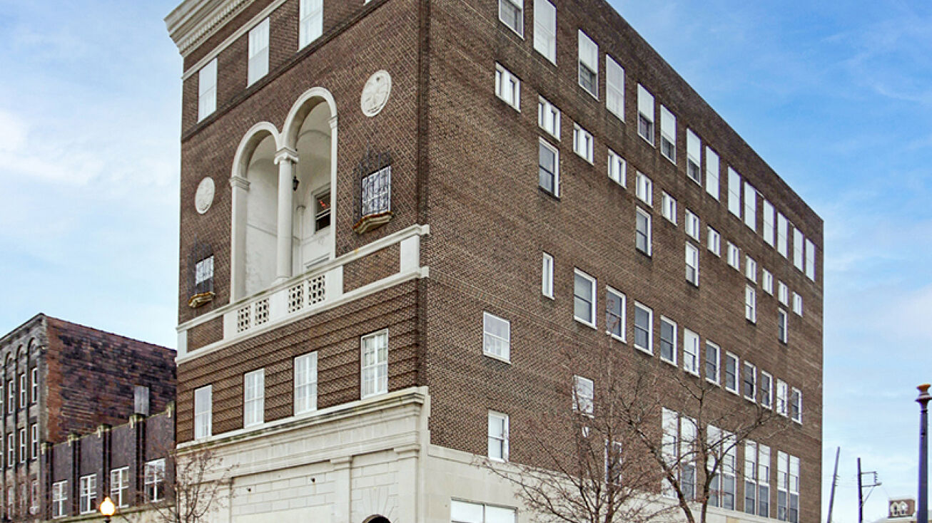 247 E Main St, Alliance, OH 44601