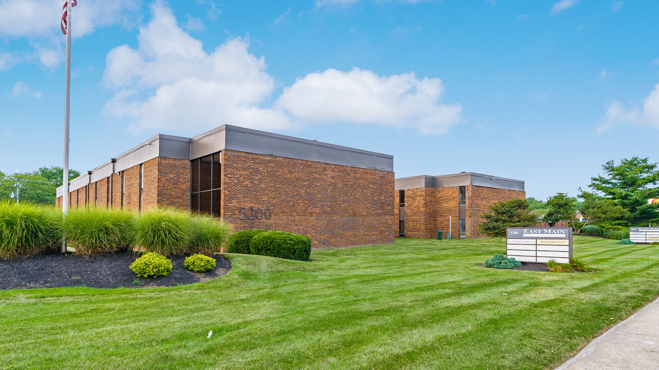 5300 E Main St, Whitehall, OH 43213