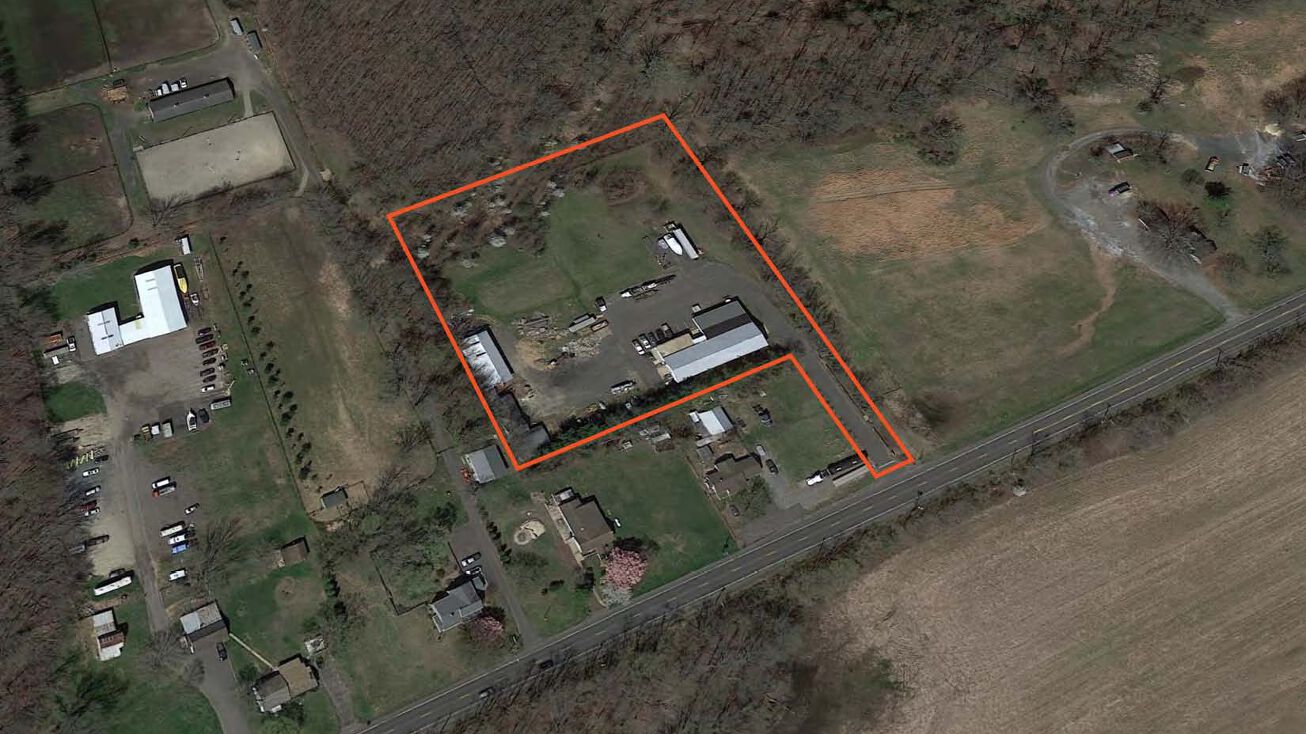 1361A Monmouth Rd, Mount Holly, NJ 08060