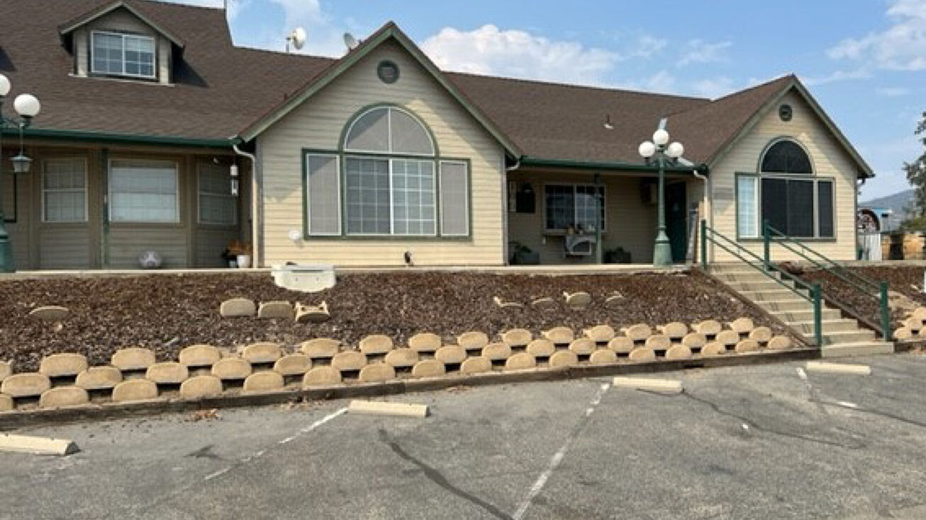 29369 Auberry Rd, Prather, CA 93651 Office Property for Sale 29369