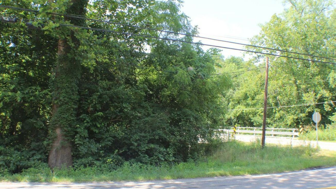 4895 Blue Rock Rd, Cincinnati, OH 45247