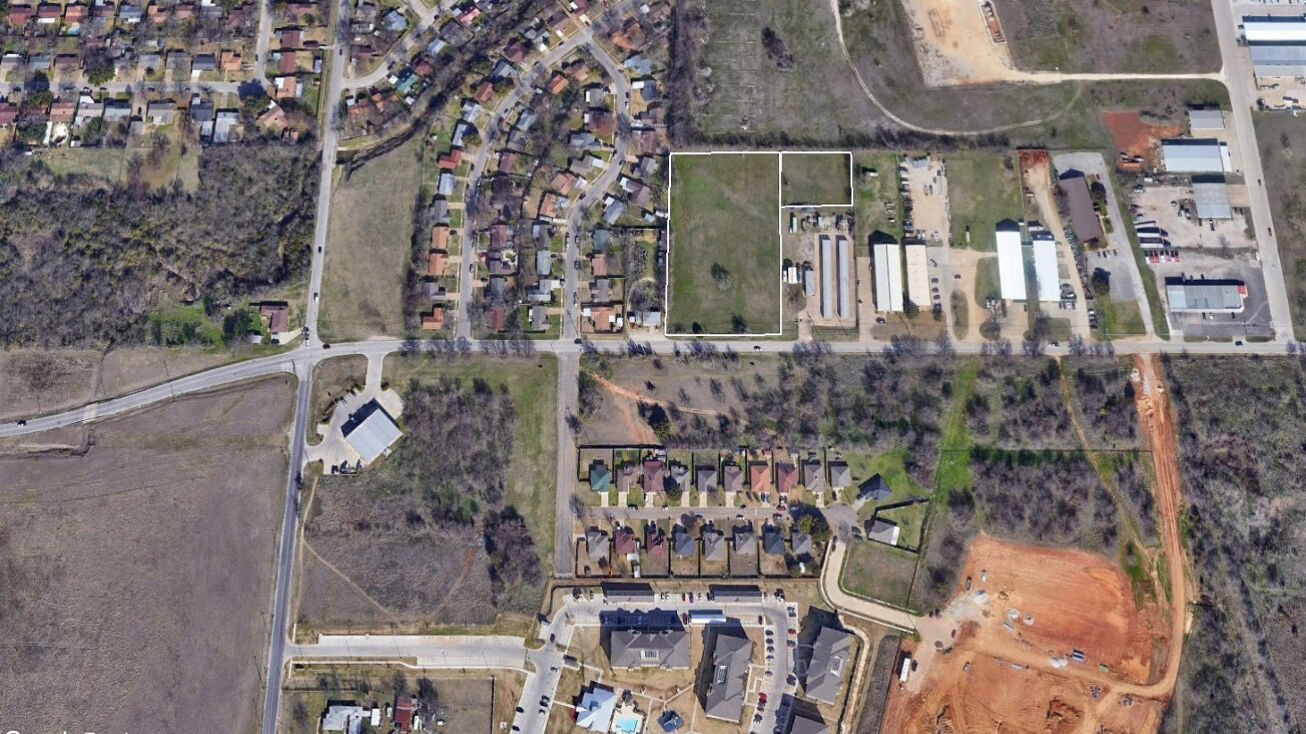 Shelby Oaks Ct, Fort Worth, TX 76140