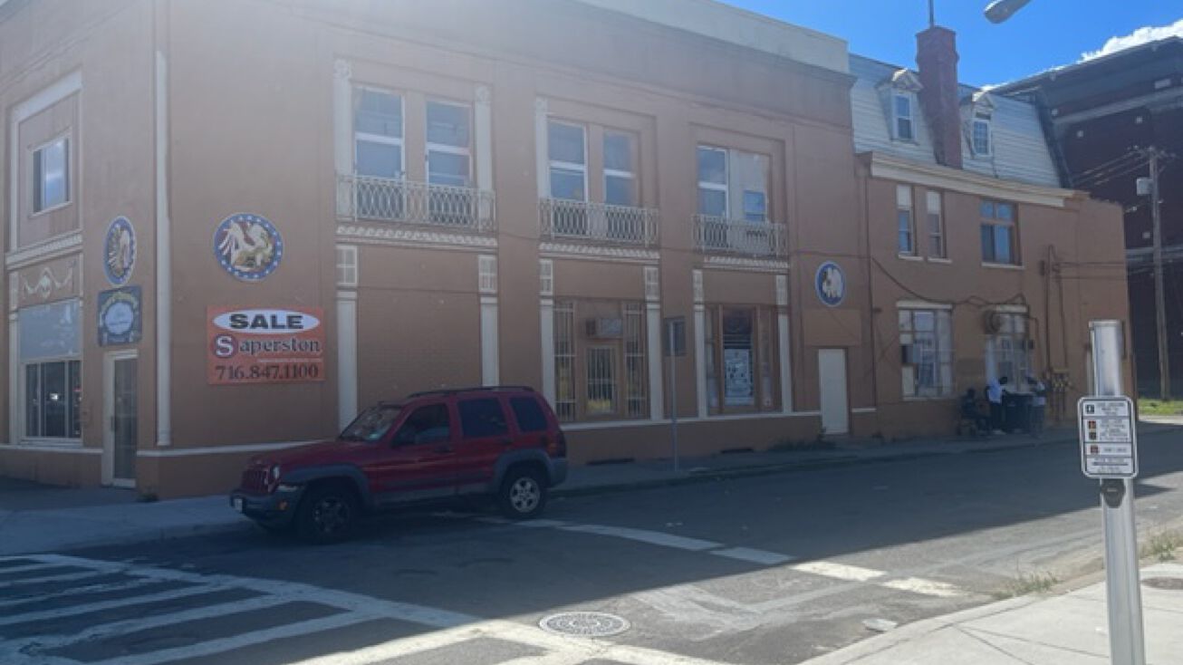 Pictures of Retail property located at 1067 Broadway, Buffalo, NY 14212 for sales - image #1