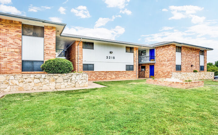 image of property at 3220 SEYMOUR RD Wichita Falls TX 76309-2061