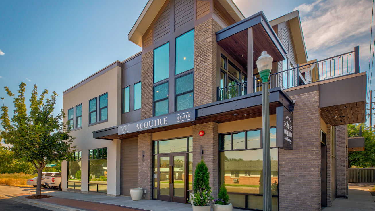 55 S 2nd St, Eagle, ID 83616