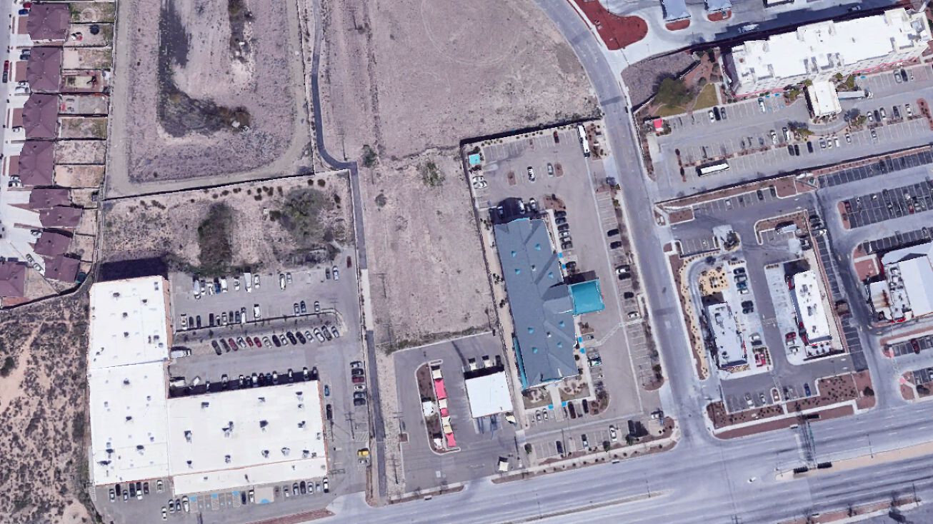 7955 Artcraft Rd, El Paso, TX 79932