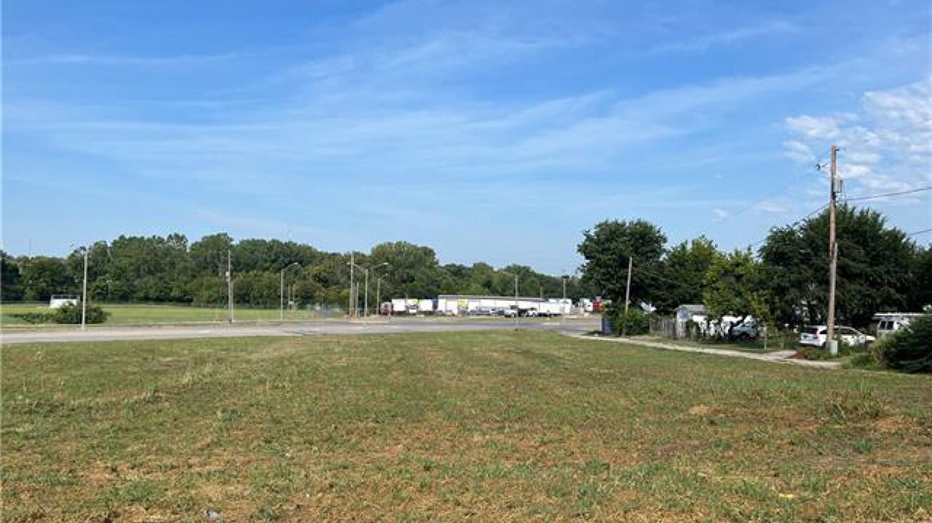 850 Parallel Parkway, Kansas City, KS 66101