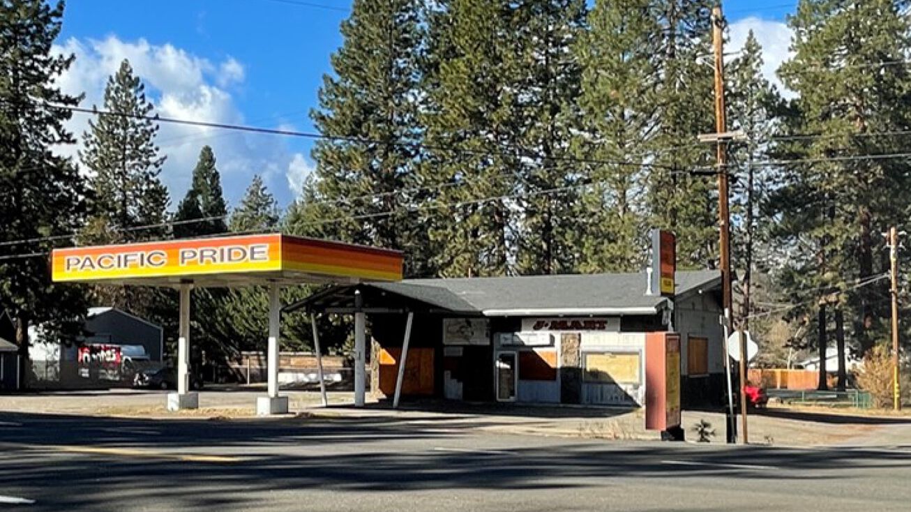 21520 Sonoma St, Burney, CA 96013