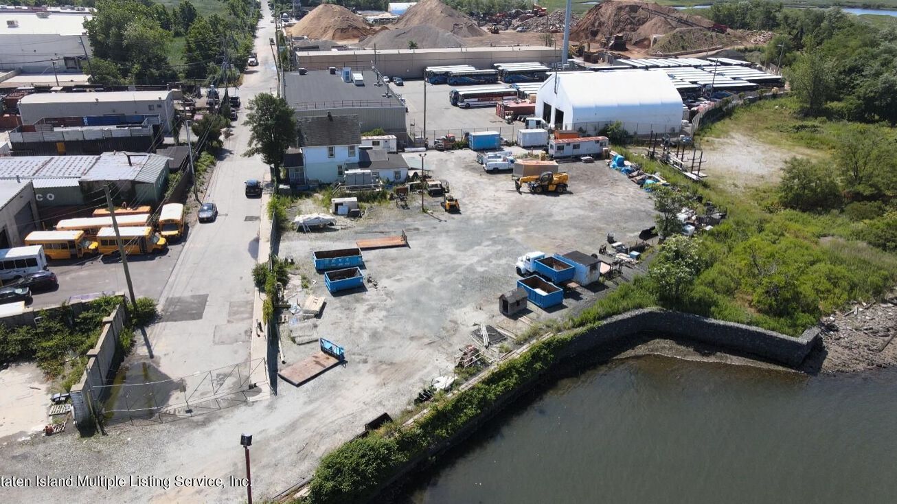 364 Meredith Ave, Staten Island, NY 10314