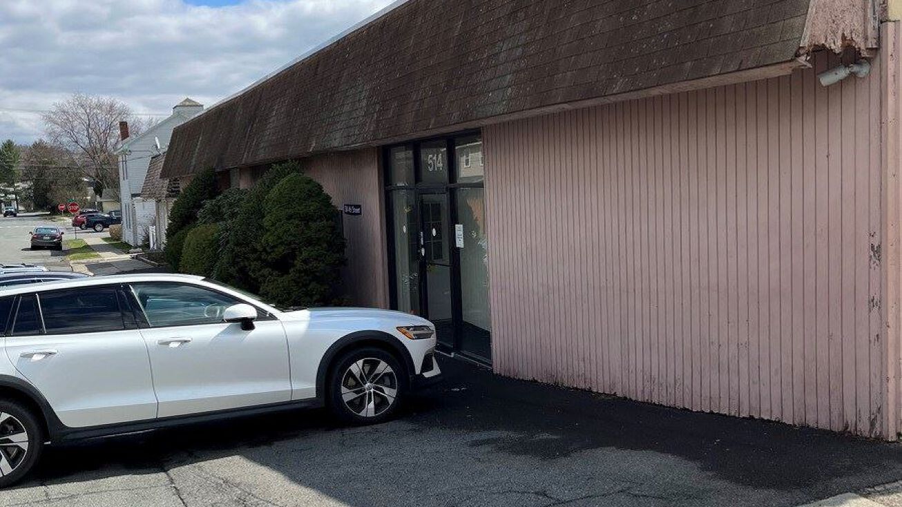 514 4th St, Watervliet, NY 12189