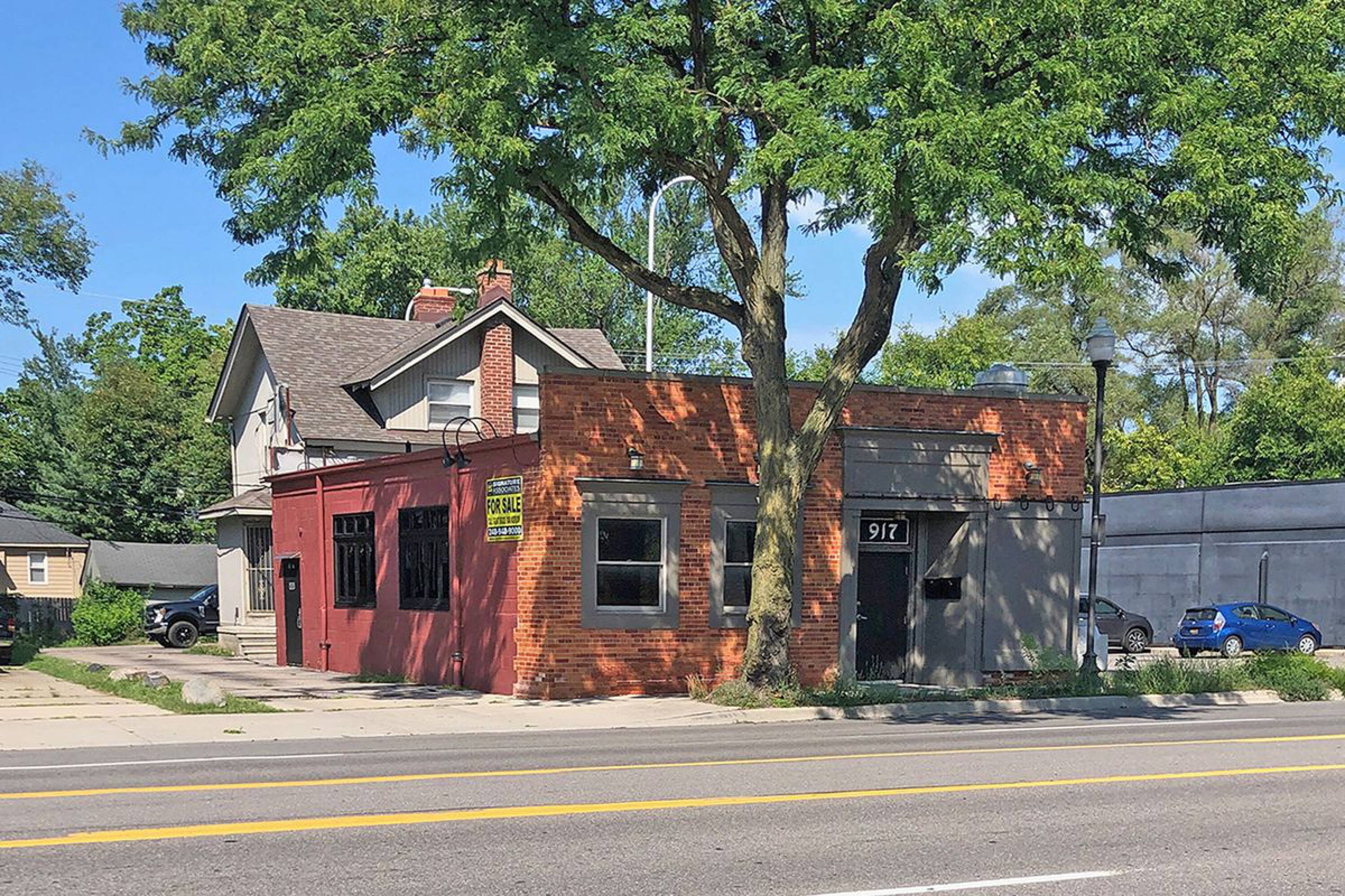 917 N MAIN ST Royal Oak MI 480671839 APN 2516427034