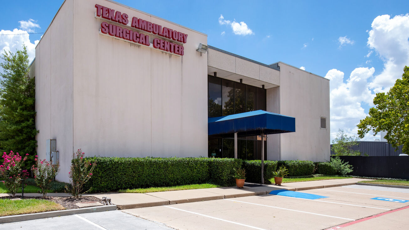 2505 N Shepherd Dr, Houston, TX 77008