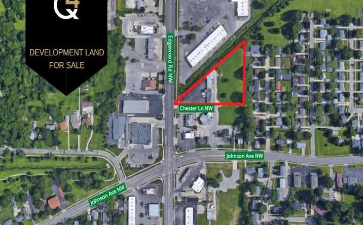 Pictures of Land property located at 327 Edgewood Rd NW, Cedar Rapids, IA 52405 for sales - image #1