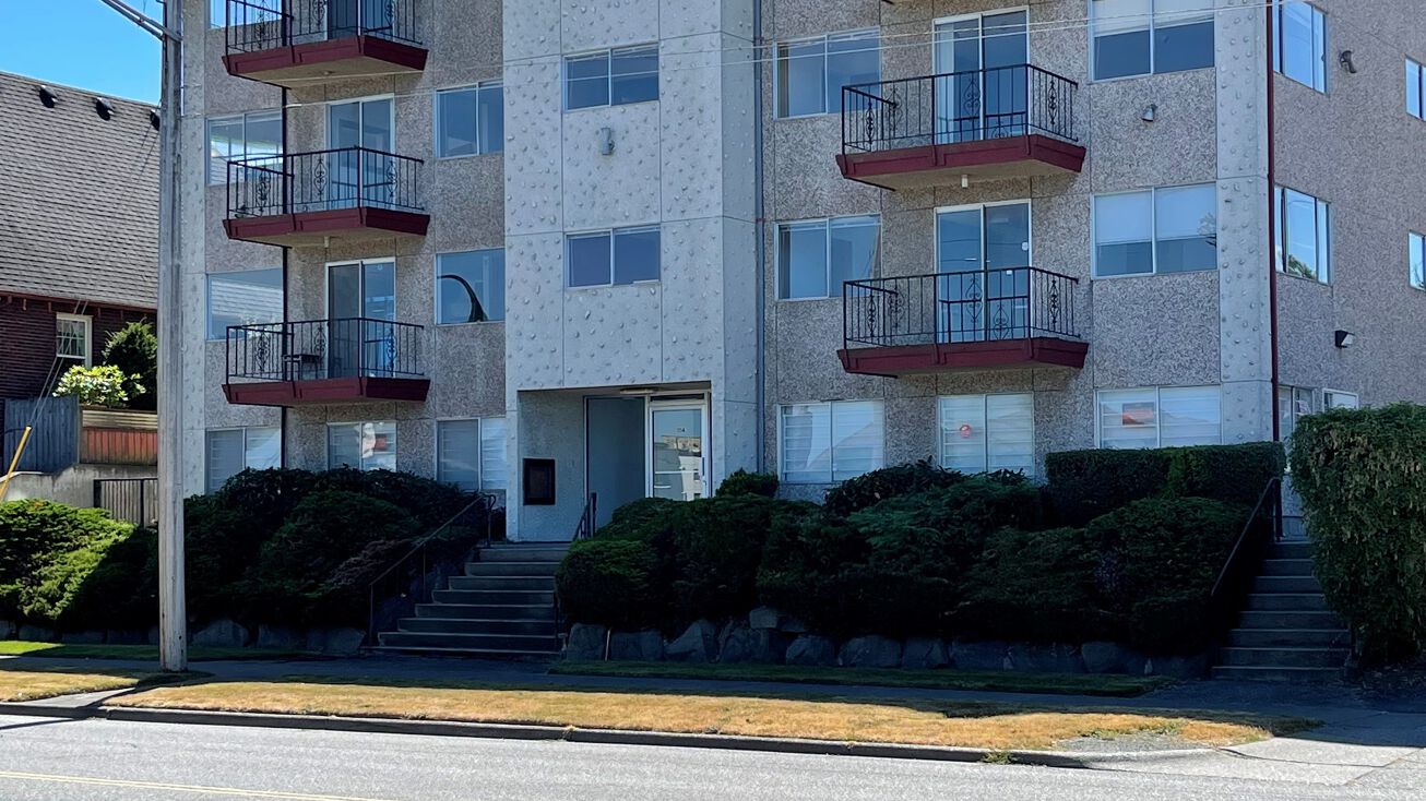 1114 Pacific Ave, Everett, WA 98201