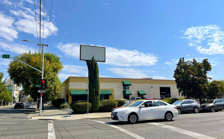 Pictures of Retail property located at 3001 L St, Sacramento, CA 95816 for sales - image #1