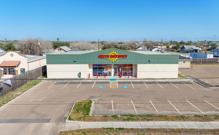 Pictures of Retail property located at 611 E Edinburg Ave, Elsa, TX 78543 for sales - image #1