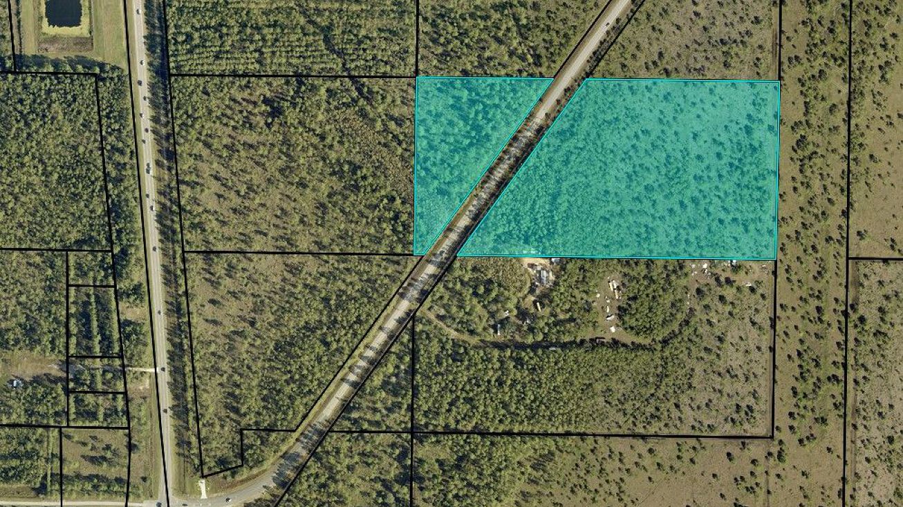 1389 Garcon Point Rd, Milton, FL 32583