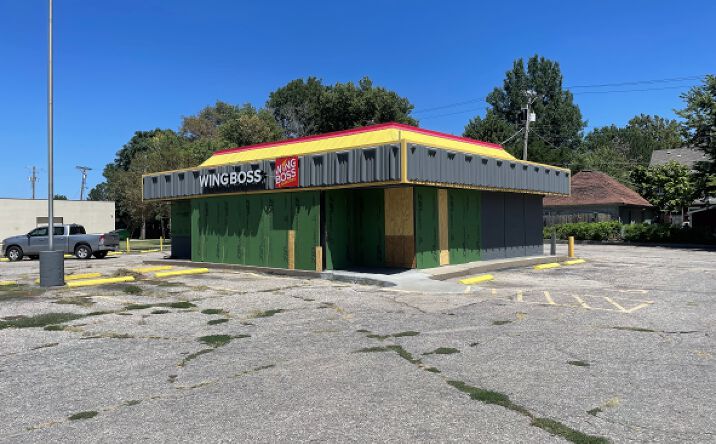 image of property at 1302 N BROADWAY AVE Wichita KS 67214-2829