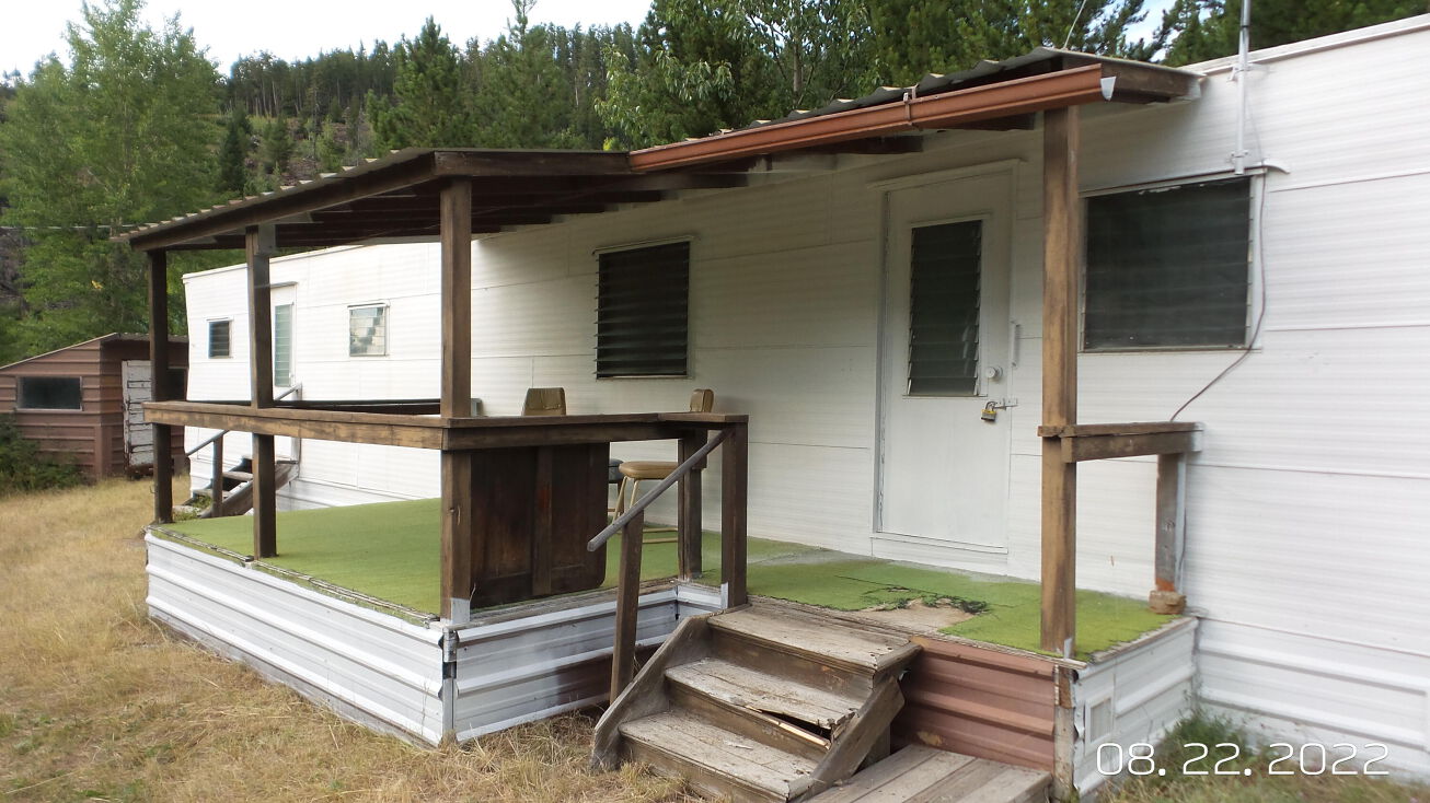 405 North Forest Street, Neihart, MT 59465