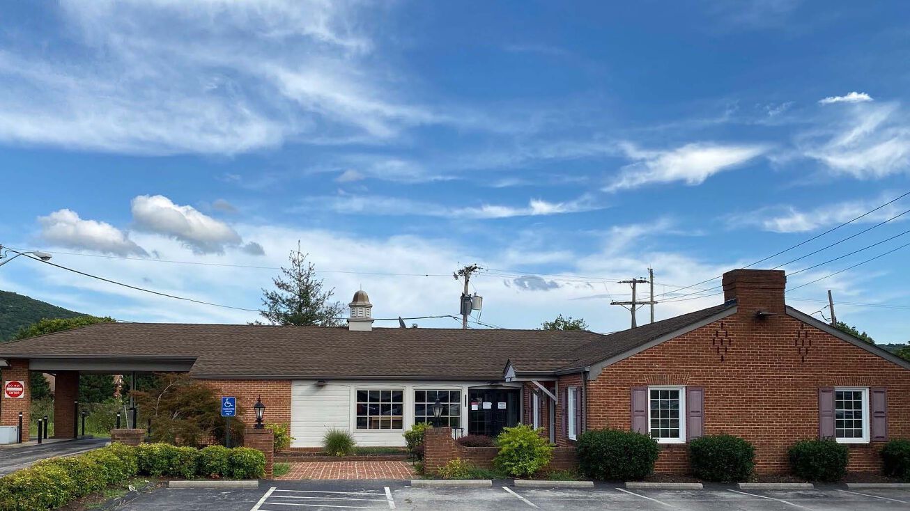 2036 Colonial Ave, Roanoke, VA 24015