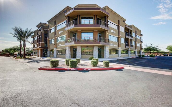 Pictures of Office property located at 15331 W Bell Rd, Surprise, AZ 85374 for comps - image #1