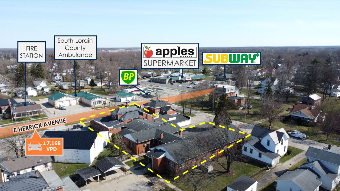 214 E Herrick Ave, Wellington, OH 44090