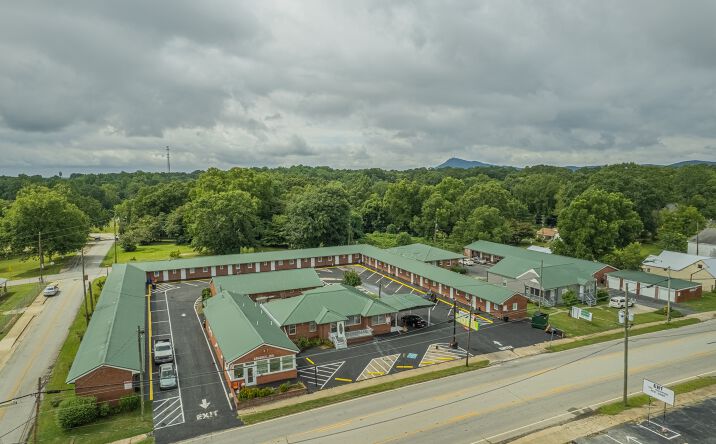 Pictures of Hospitality property located at Toccoa St, Toccoa, GA 30577 for sales - image #1